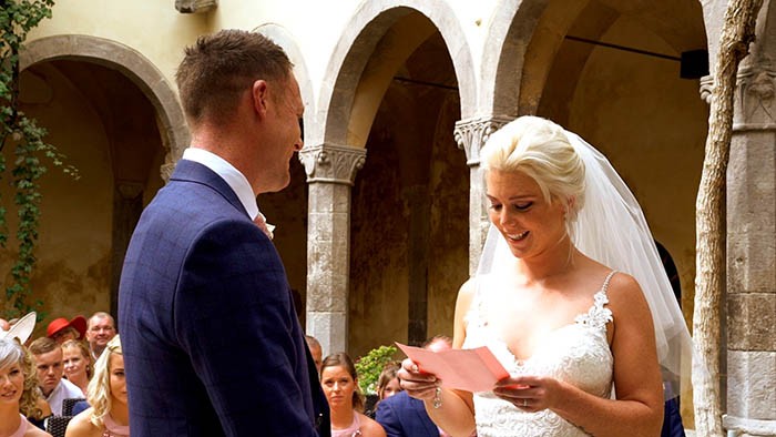 The ceremony at San Francesco cloisters in Sorrento